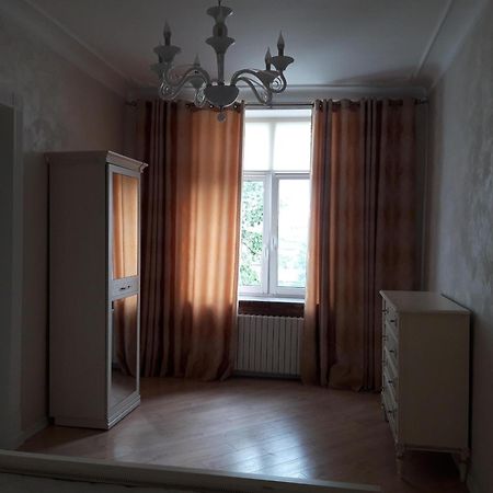 Luxury Apartment In The Center Кишинев Екстериор снимка