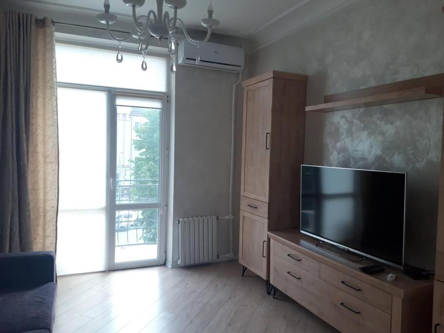 Luxury Apartment In The Center Кишинев Екстериор снимка