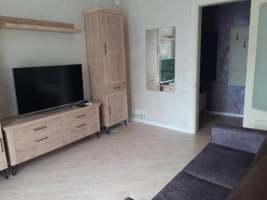 Luxury Apartment In The Center Кишинев Екстериор снимка
