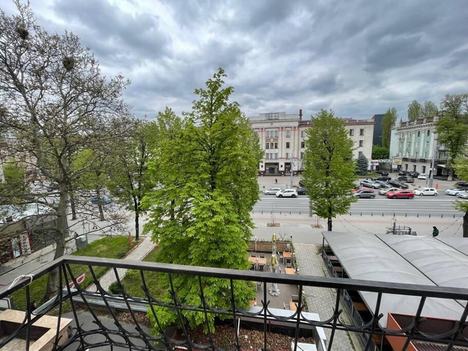 Luxury Apartment In The Center Кишинев Екстериор снимка